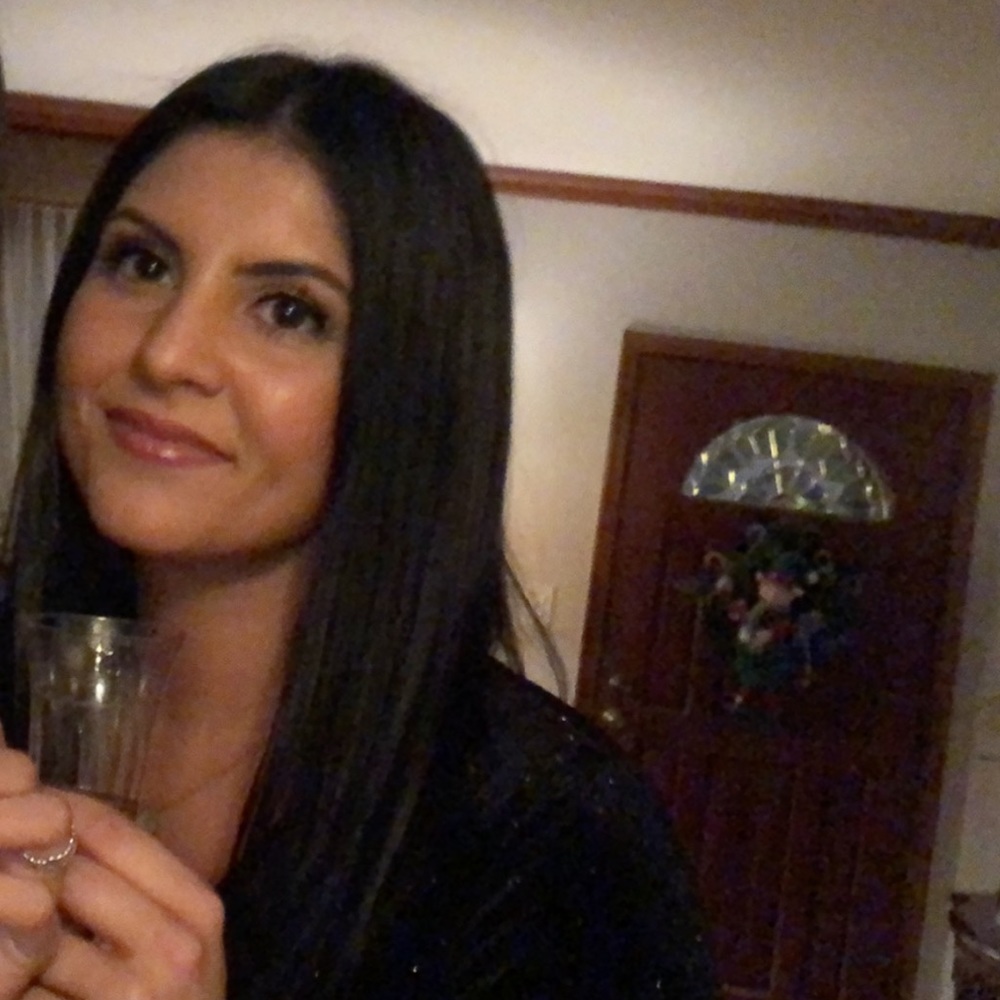 Meet your Posher, Angeline